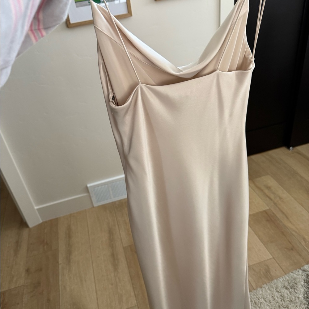 Alice + Olivia Cream Backless Dress - Picture 7 of 7